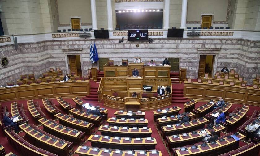 Βουλή: Κατατέθηκε το νομοσχέδιο για το κτηματολόγιο και τις νέες ψηφιακές υπηρεσίες