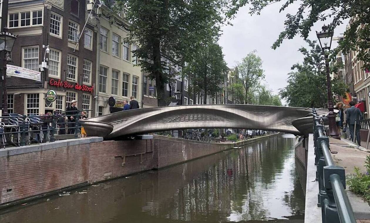 Άμστερνταμ: Η πρώτη ατσάλινη γέφυρα από τρισδιάστατο εκτυπωτή (pics)