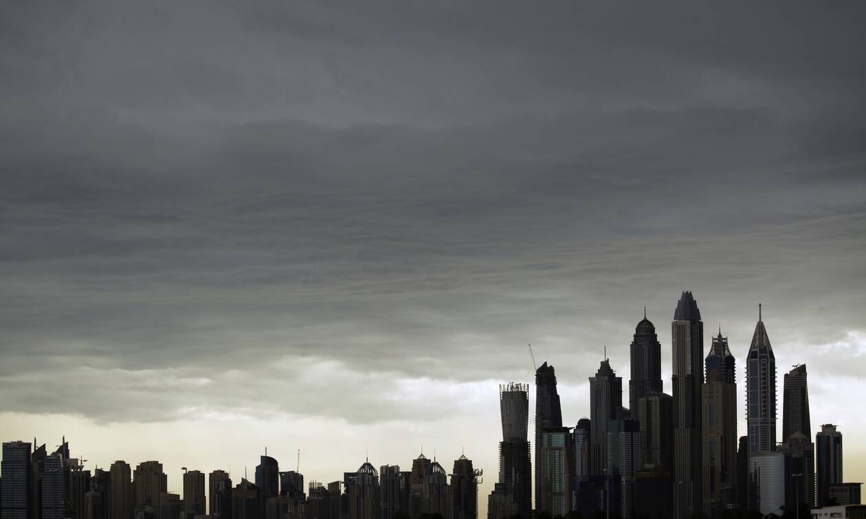 Ντουμπάι: Το εμιράτο έφτιαξε βροχή (!) με τη βοήθεια της τεχνολογίας των drones