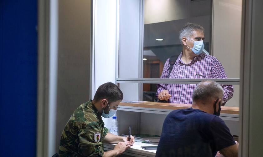 Καπραβέλος στο Newsbomb.gr: «Βόμβα» οι 1,5 εκατ. ανεμβολίαστοι άνω των 60 ετών – Τι φοβόμαστε