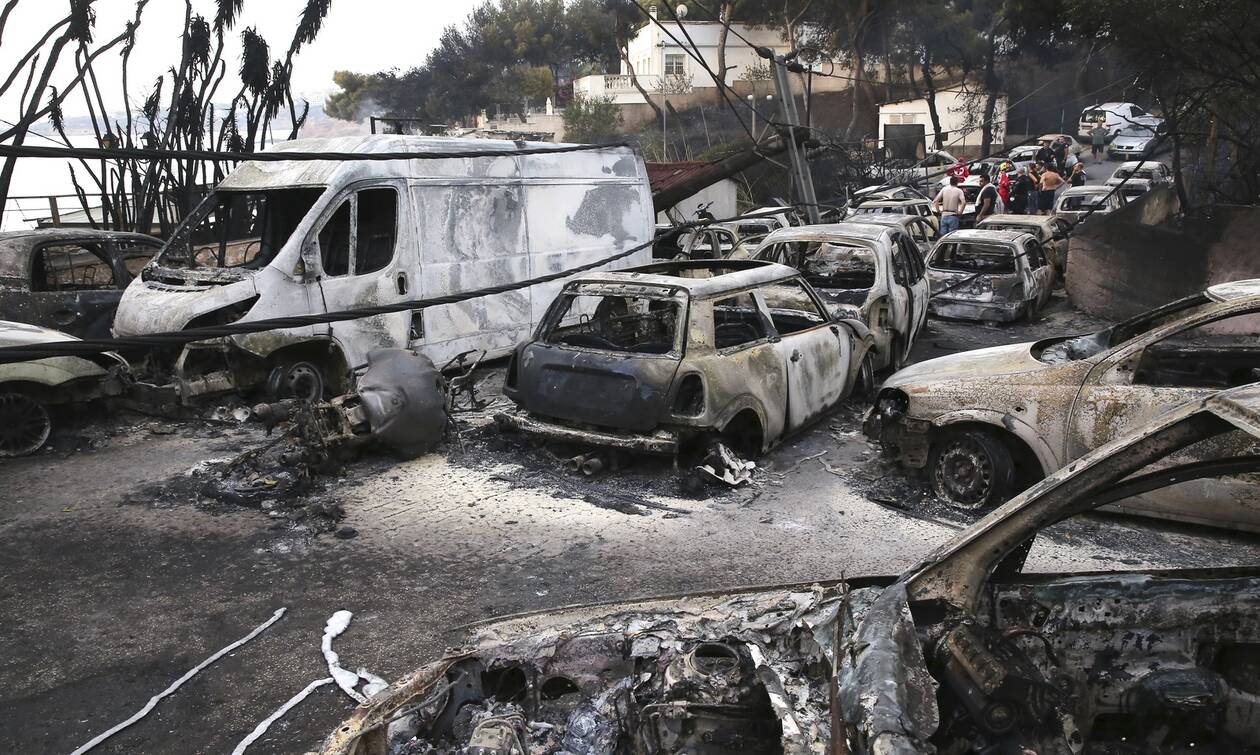 Μάτι: Τρία χρόνια από τη φονική πυρκαγιά – Το πόρισμα φωτιά, τα λάθη και οι αλληλοκατηγορίες