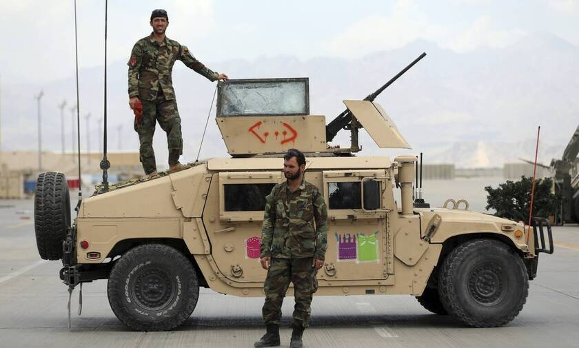 Αφγανιστάν: Αντιμέτωπες με την προέλαση των Ταλιμπάν οι ένοπλες δυνάμεις αλλάζουν στρατηγική