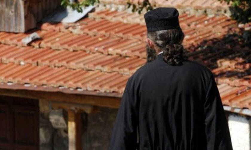 Κρήτη: Ιερέας έχει παντρευτεί ήδη δεύτερη φορά