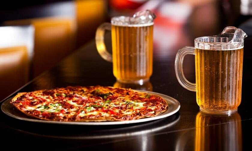 Γιατί μπίρα και πίτσα είναι ο καλύτερος γευστικός συνδυασμός
