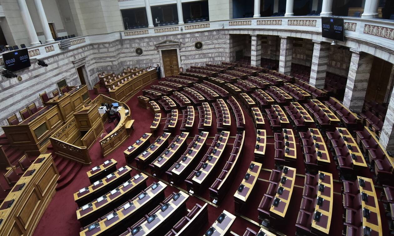 Kατατέθηκε στη Βουλή το ασφαλιστικό νομοσχέδιο