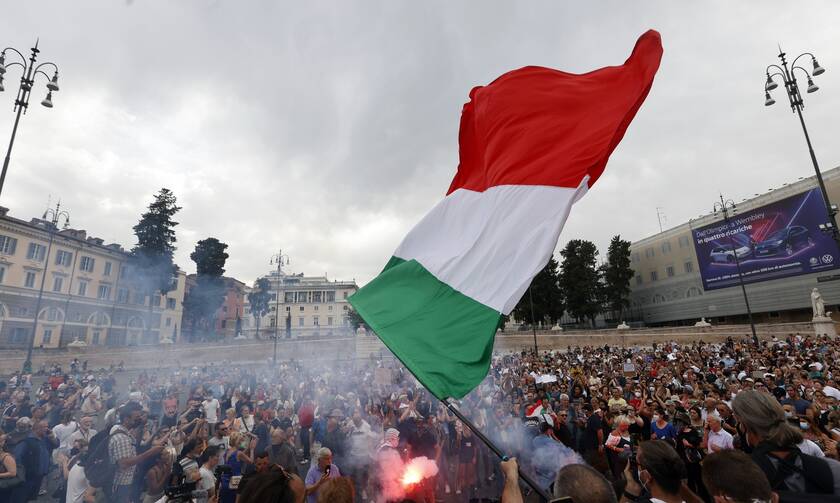 Ιταλία: Αρνητές του κορονοϊού διαδήλωσαν στη Ρώμη