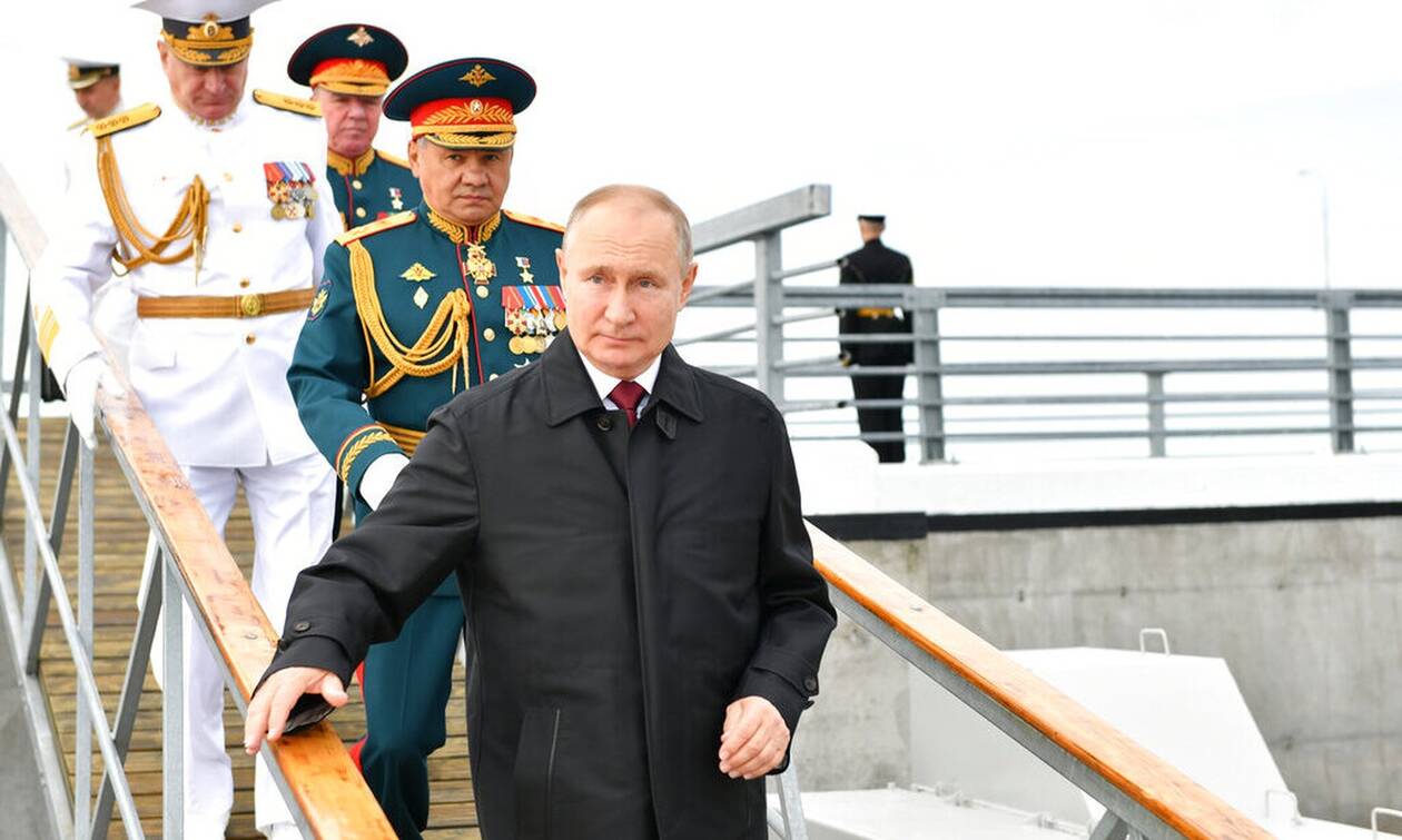 Πούτιν: Εκθειάζει τον ρωσικό στόλο - «Ικανός να καταστρέψει οποιονδήποτε στόχο»