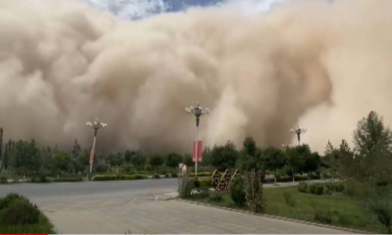 Κίνα: Αμμοθύελλα «καταπίνει» ολόκληρη πόλη -Σκηνές αποκάλυψης (Βίντεο)