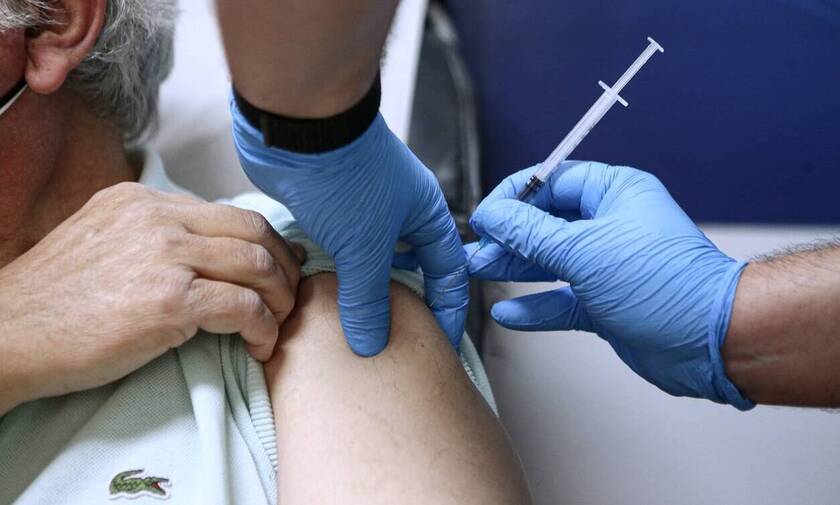Κορονοϊός: Ποιο το «προφίλ» των εμβολιασμένων που νοσούν - Πού οφείλονται τα κρούσματα