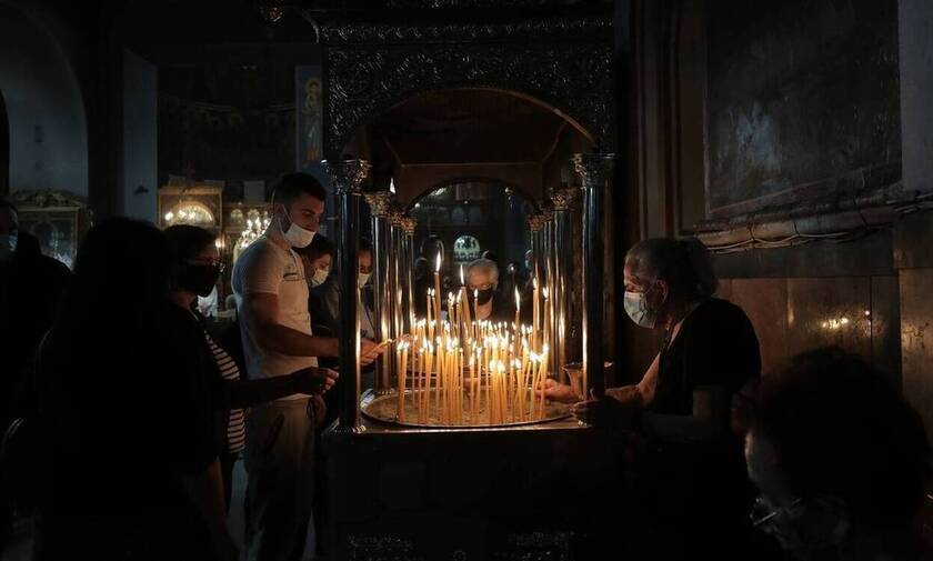Κρήτη: Θρασύτατη κλοπή σε ιερό ναό - Άρπαξαν χρυσά τάματα πιστών