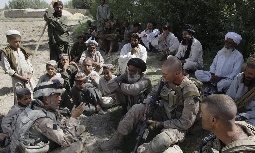 Αφγανιστάν: Η «αιφνιδιαστική αποχώρηση» των ΗΠΑ ευθύνεται για την κατάσταση στη χώρα λέει ο πρόεδρος