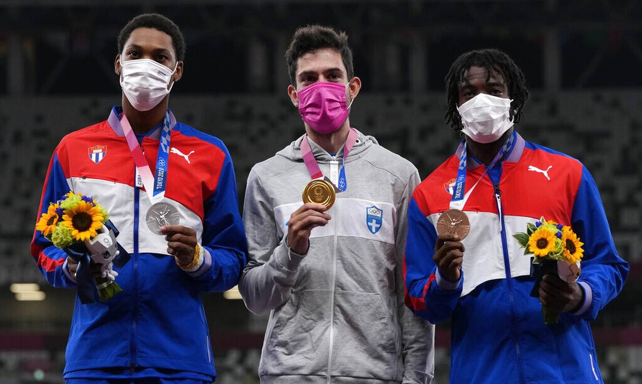 Ολυμπιακοί Αγώνες: Ο «χρυσός» Τεντόγλου χόρεψε συρτάκι το Τόκιο! Η απονομή με τον εθνικό ύμνο (vids)