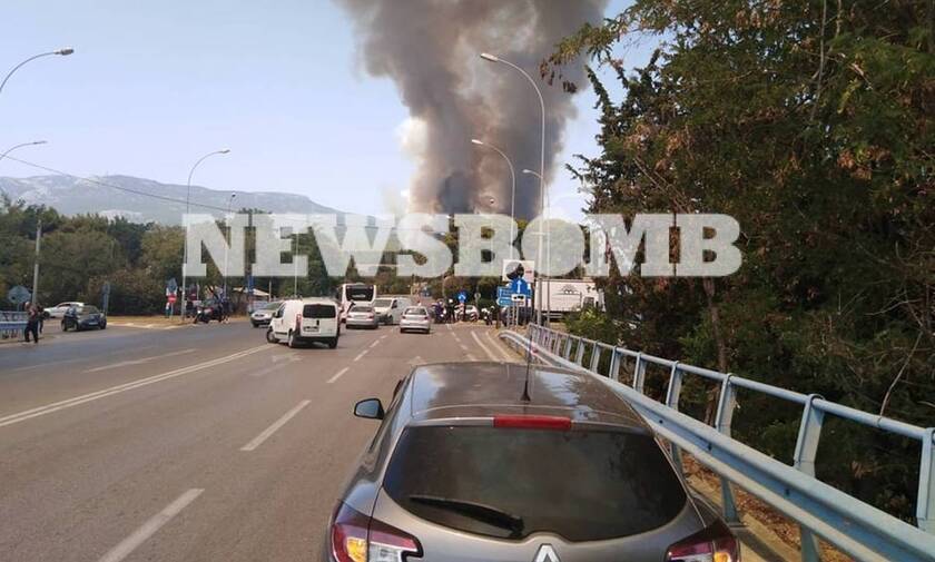 Φωτιά στη Βαρυμπόμπη: Έκλεισε η Εθνική Οδός - Αποκομμένη η Αθήνα από τη Λυκόβρυση