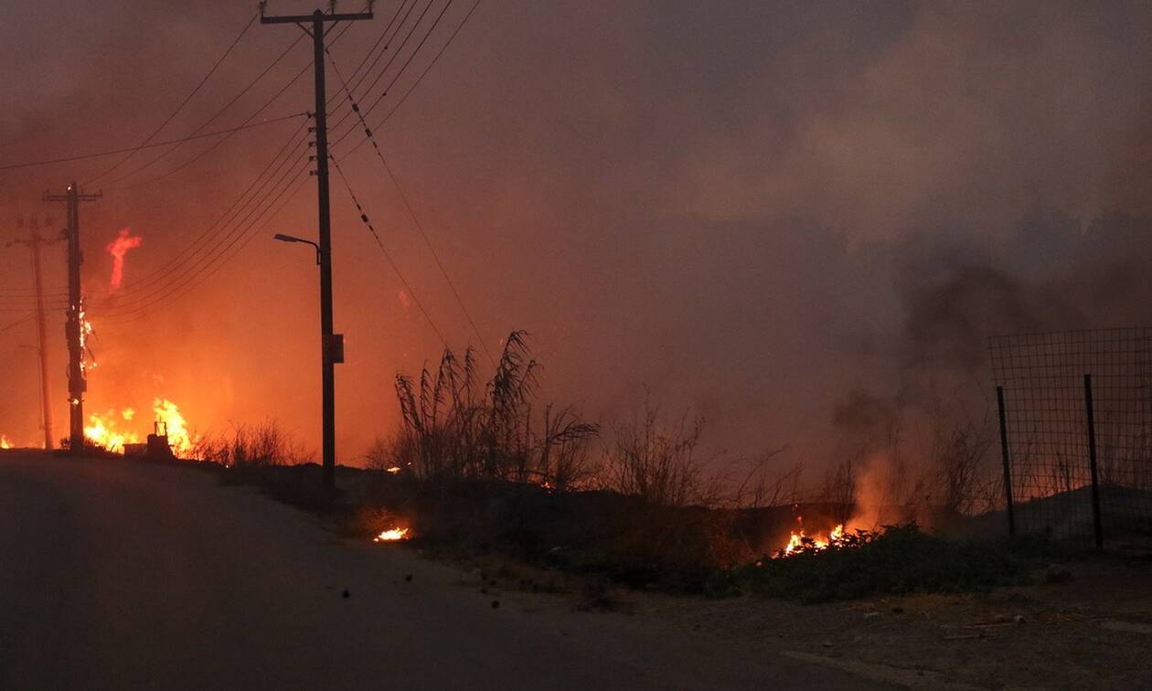 Φωτιά στη Βαρυμπόμπη: Σε κυκλοφορία το τμήμα Λυκόβρυση - Άγιος Στέφανος στο ρεύμα προς Αθήνα