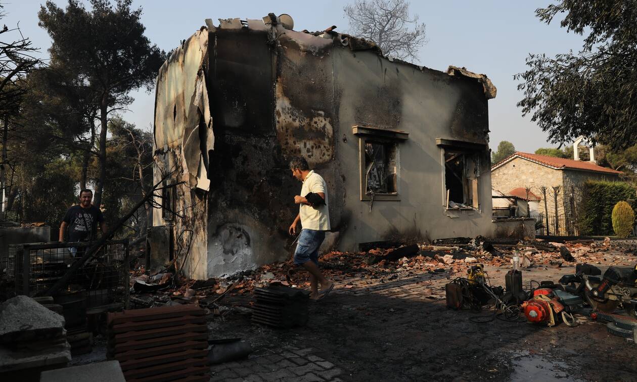 Φωτιά στη Βαρυμπόμπη: Κυβερνητική σύσκεψη για τα μέτρα στήριξης στους πυρόπληκτους