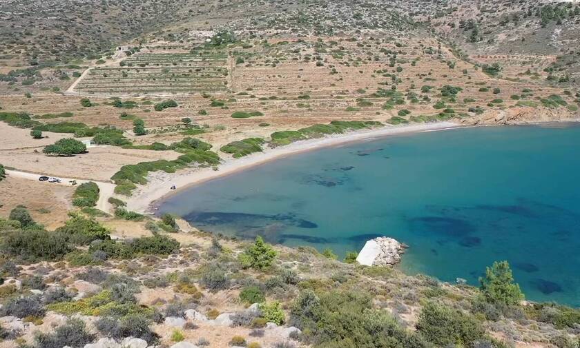 Παραλία Πραστιά: Η μοναδική αμμουδιά της Βορειοδυτικής Χίου (video)