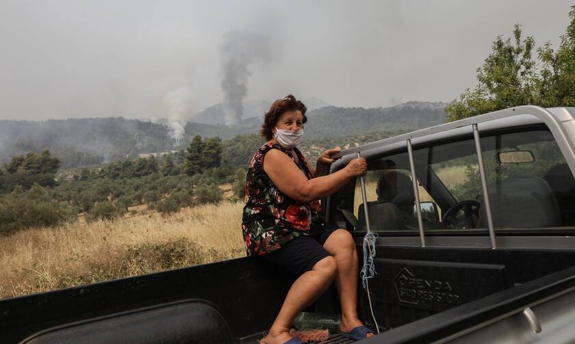 Φωτιά στην Εύβοια: Νέο μήνυμα του 112 - Εκκενώνονται τέσσερα χωριά