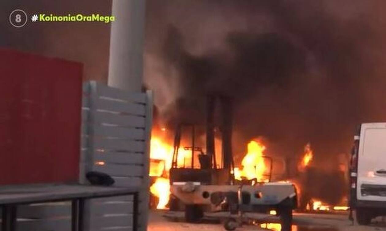 Φωτιά στην Αττική: Εκρήξεις σε εργοστάσιο στις Αφίδνες – Συγκλονιστικά βίντεο