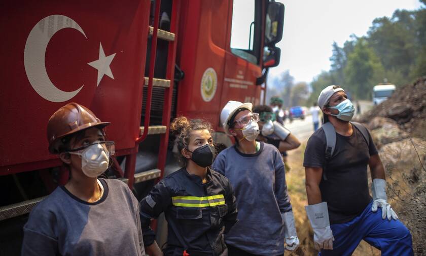 Τουρκία: «Πίσω από τις φωτιές βρίσκεται η Ελλάδα» - Νέο παραλήρημα από σύμβουλο του Ερντογάν