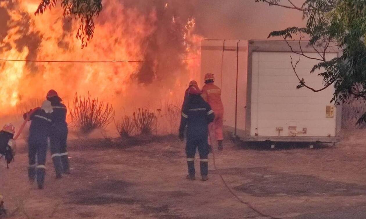 Φωτιά ΤΩΡΑ στη Μάνη: Εντολή εκκένωσης και για το Γύθειο - Από τη Σκάλα Λακωνίας η μετακίνηση