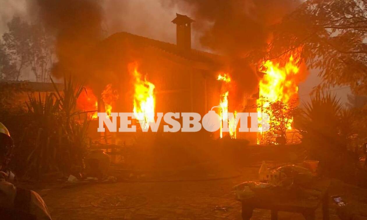 Φωτιά ΤΩΡΑ: Καίγονται σπίτια στον Άγιο Στέφανο – Ολοταχώς για Θρακομακεδόνες το μέτωπο