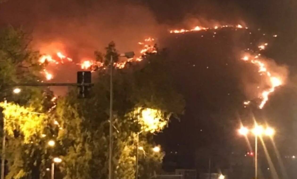 Φωτιά στο Πέραμα - Στο Σχιστό το μέτωπο της πυρκαγιάς
