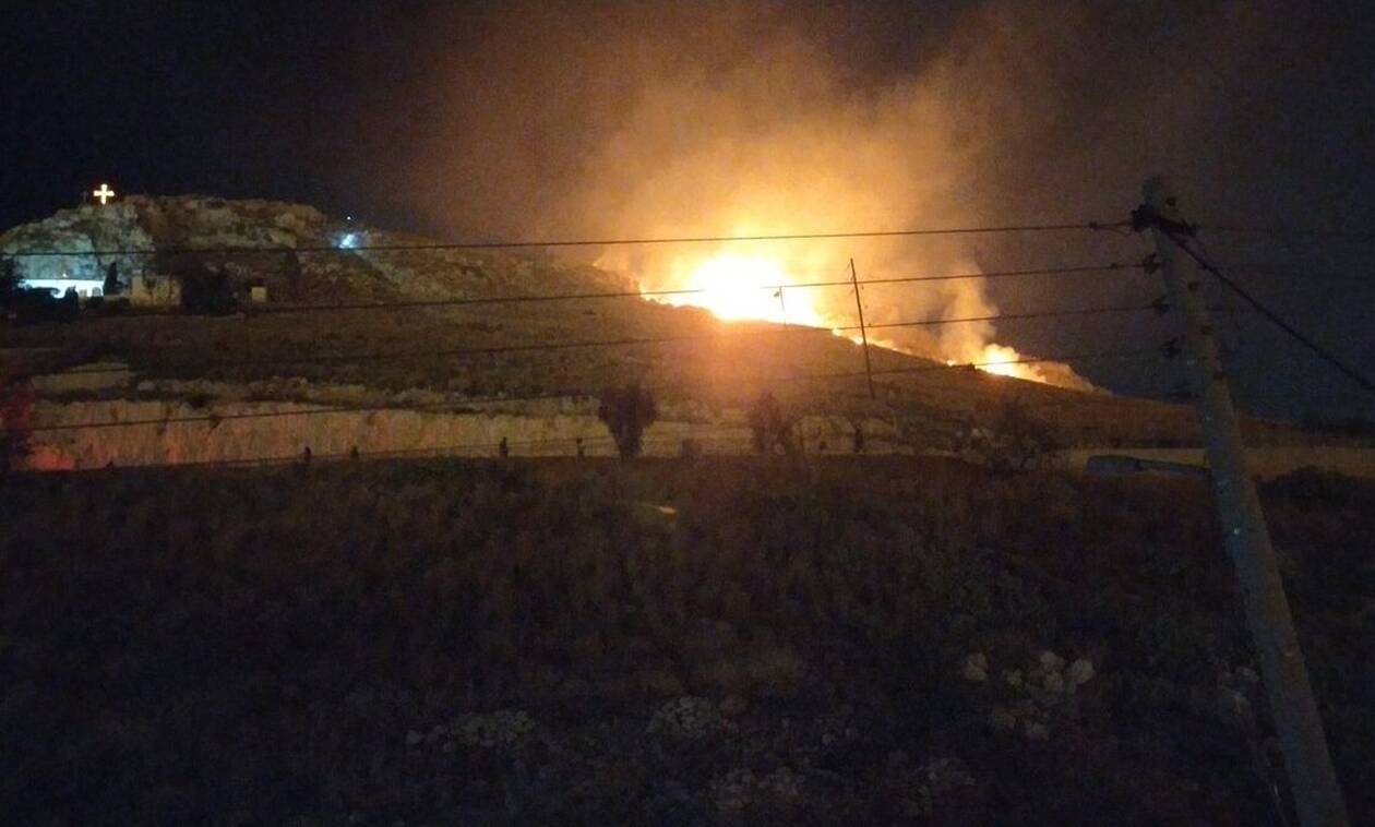 Φωτιά στο Πέραμα: Καλύτερη η εικόνα από την πυρκαγιά στο Σχιστό