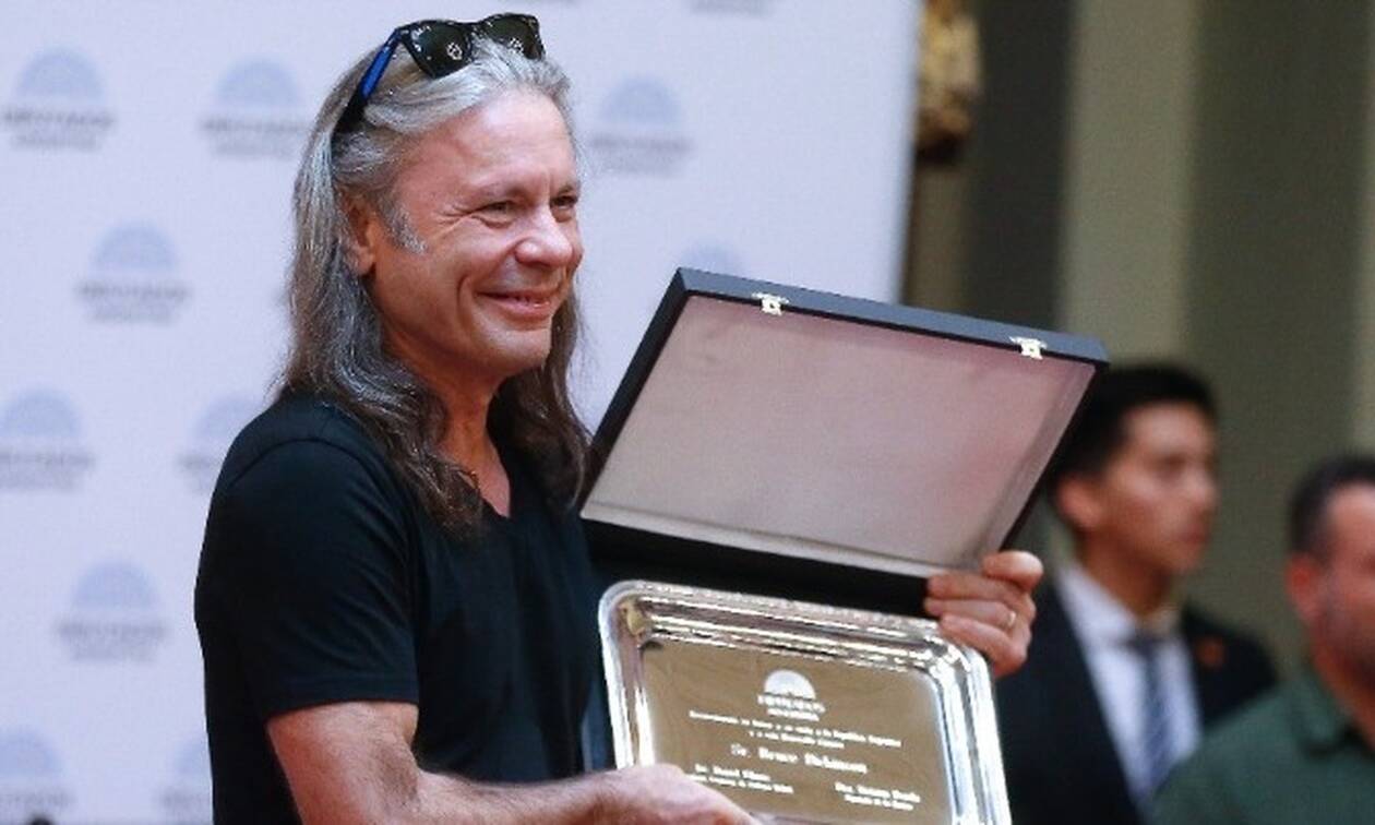 Iron Maiden: Θετικός στον κορονοϊό ο Μπρους Ντίκινσον
