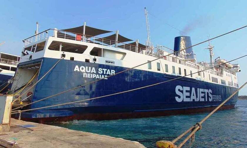 Στο λιμάνι του Λαυρίου κατέπλευσε με ασφάλεια το πλοίο AQUA STAR που παρουσίασε μηχανική βλάβη