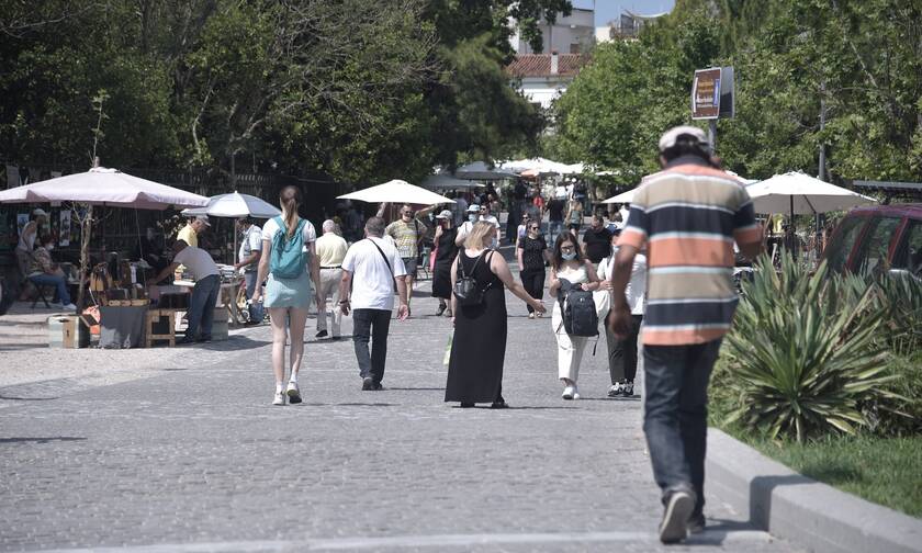 Greece registers 1,888 new coronavirus cases, 17 deaths, 241 on ventilators on Sunday