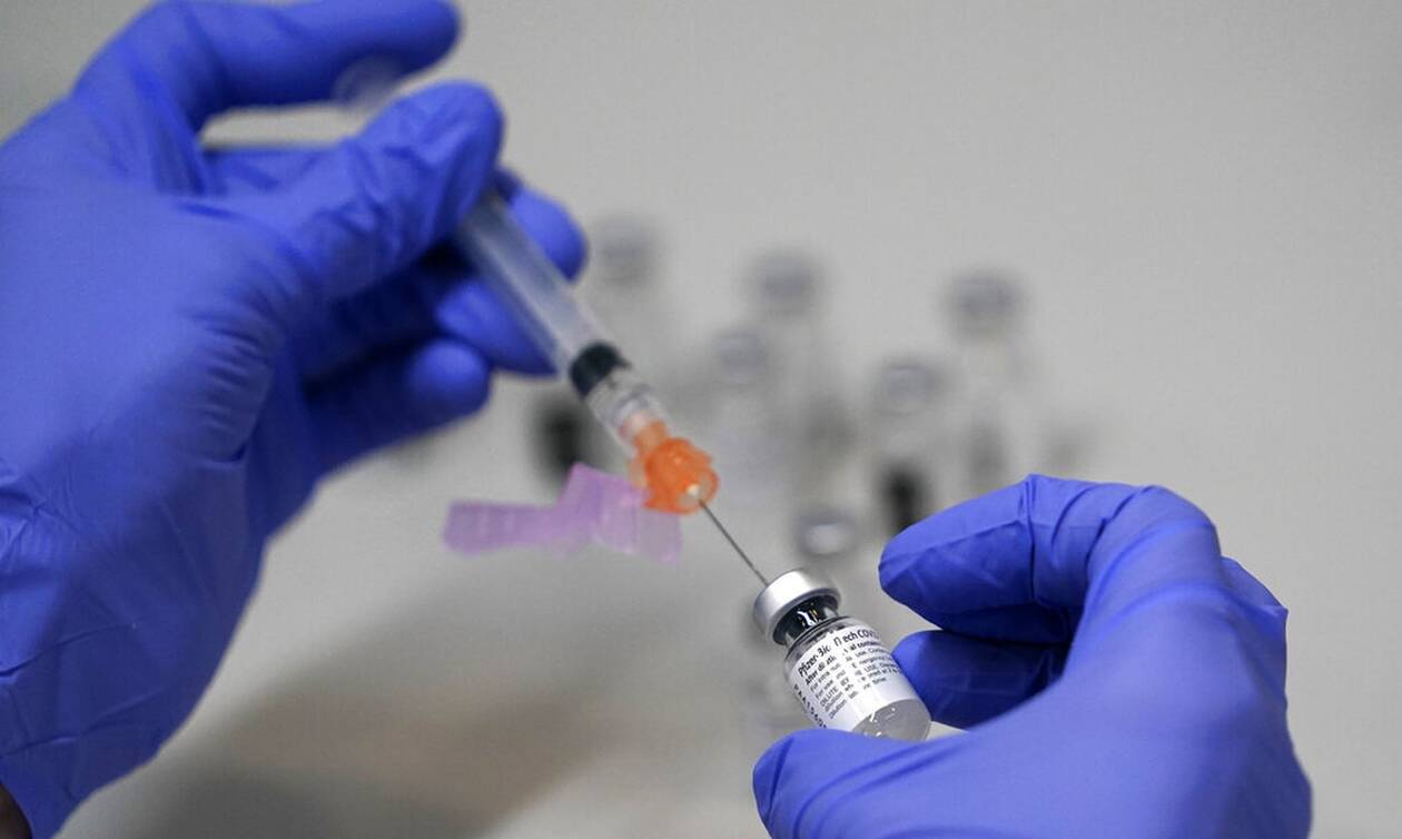 Αναστολές εργασία: Δεν έχει εμβολιαστεί ένας στους τέσσερις εργαζομένους σε προνοιακές δομές