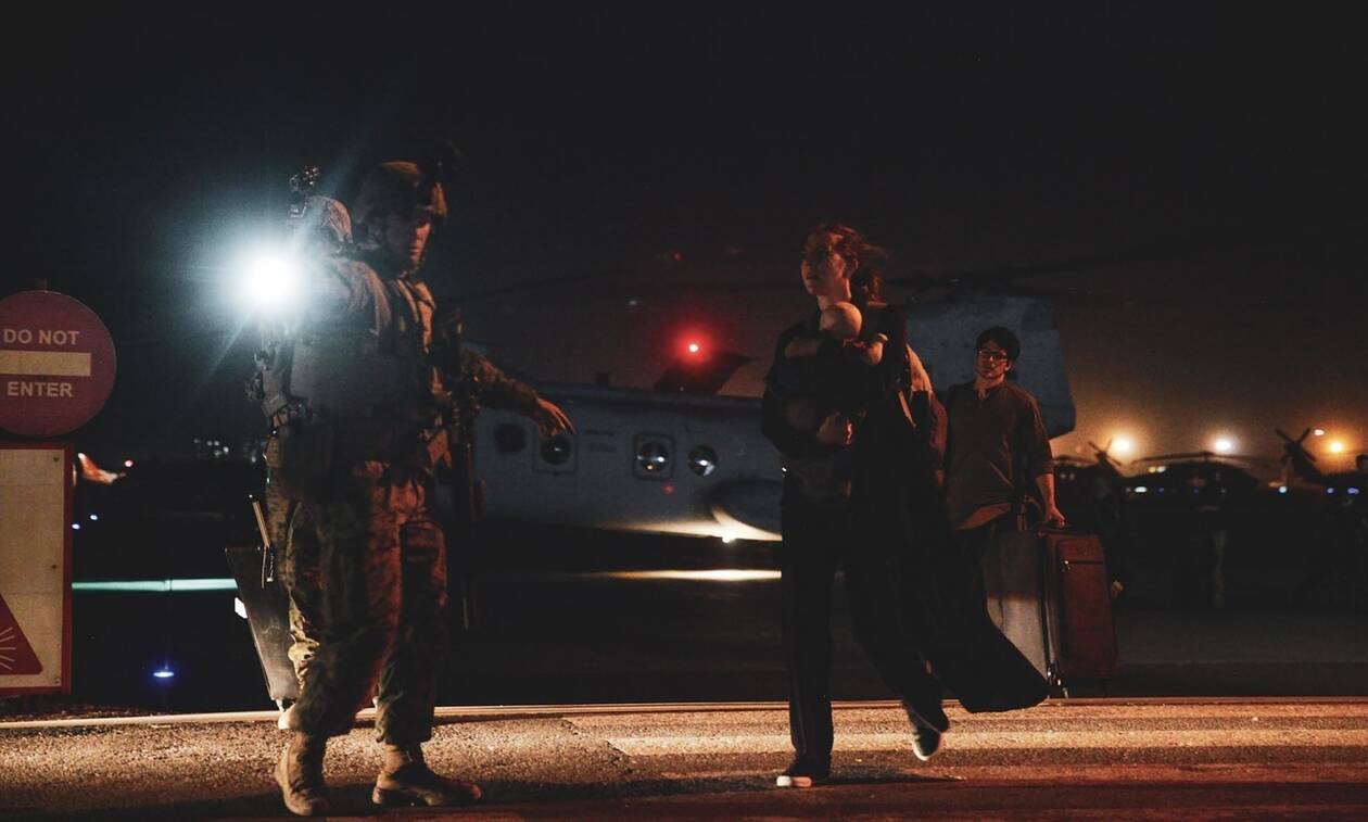 ΗΠΑ: Οι Ταλιμπάν δεν επιτρέπουν σε Αφγανούς να φτάσουν στο αεροδρόμιο της Καμπούλ