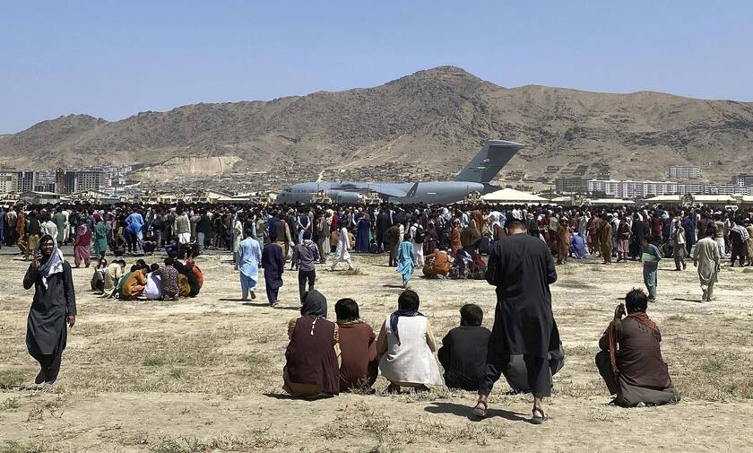 Αφγανιστάν – Βρετανικό υπουργείο Άμυνας: 7 νεκροί Αφγανοί κοντά στο αεροδρόμιο της Καμπούλ