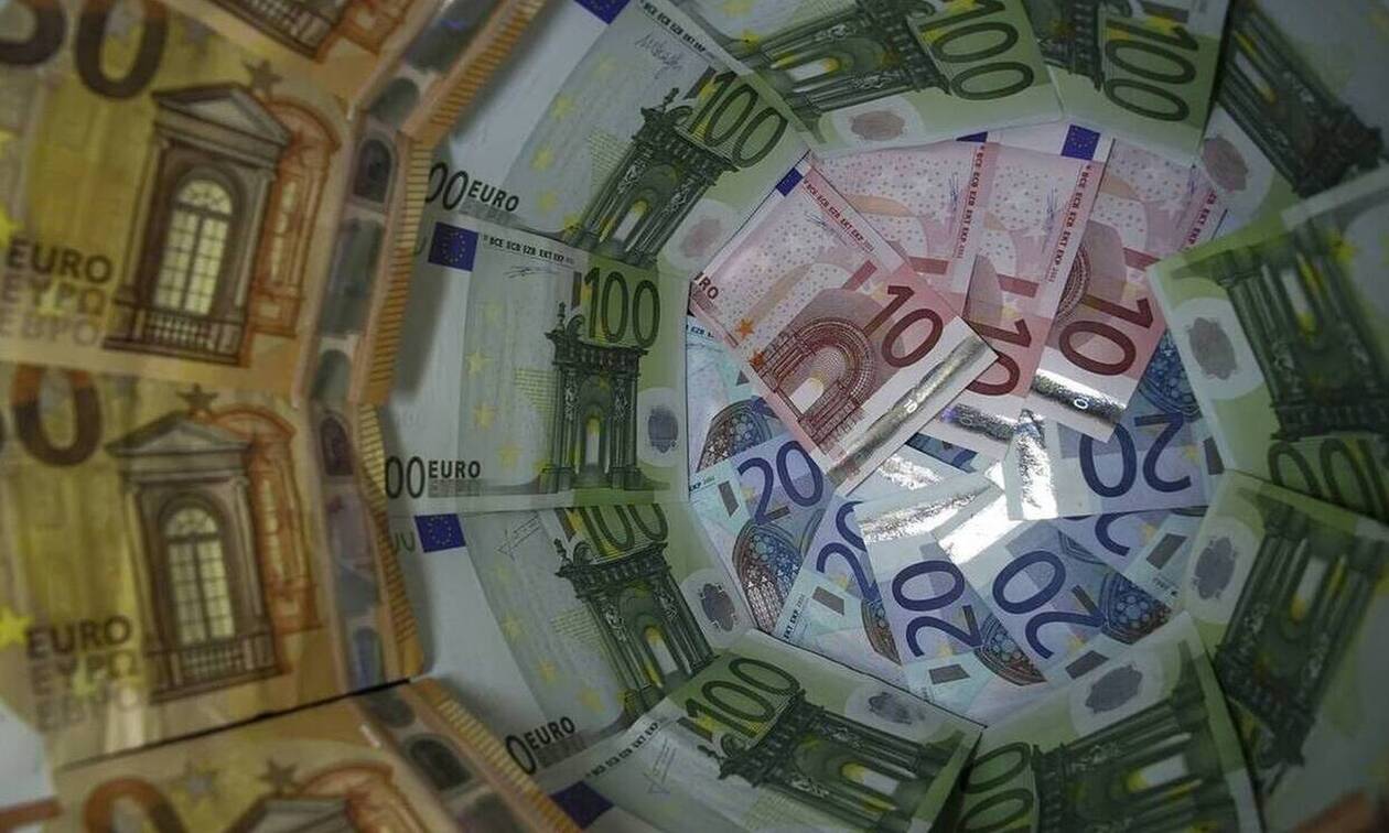 Φορολογικό «τσουνάμι» 1 δισ. ευρώ το Σεπτέμβριο με 3+1 δόσεις