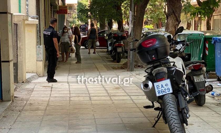 Άγριο έγκλημα στη Θεσσαλονίκη - Έσφαξε τη σύντροφό του μέσα στο διαμέρισμά της