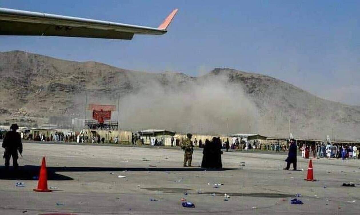 Αφγανιστάν: Τουλάχιστον 50 τραυματίες από τις βομβιστικές επιθέσεις στο αεροδρόμιο της Καμπούλ