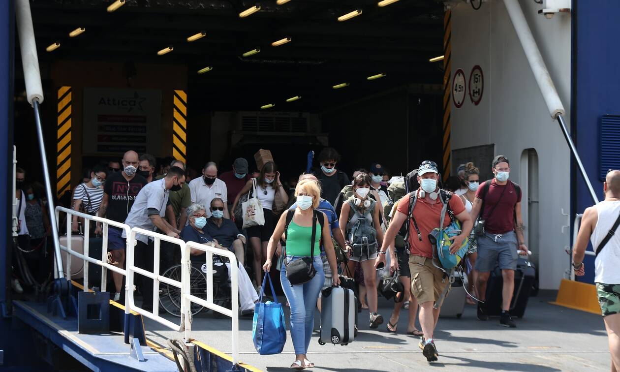 Μύκονος: Συνελήφθη ο πλοίαρχος του «Sifnos Jet» για μεταφορά υπεράριθμων επιβατών