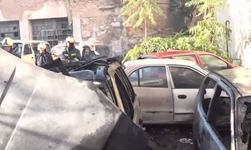 Φωτιά στην Κυψέλη: Κάηκαν αυτοκίνητα σε ιδιόκτητο χώρο
