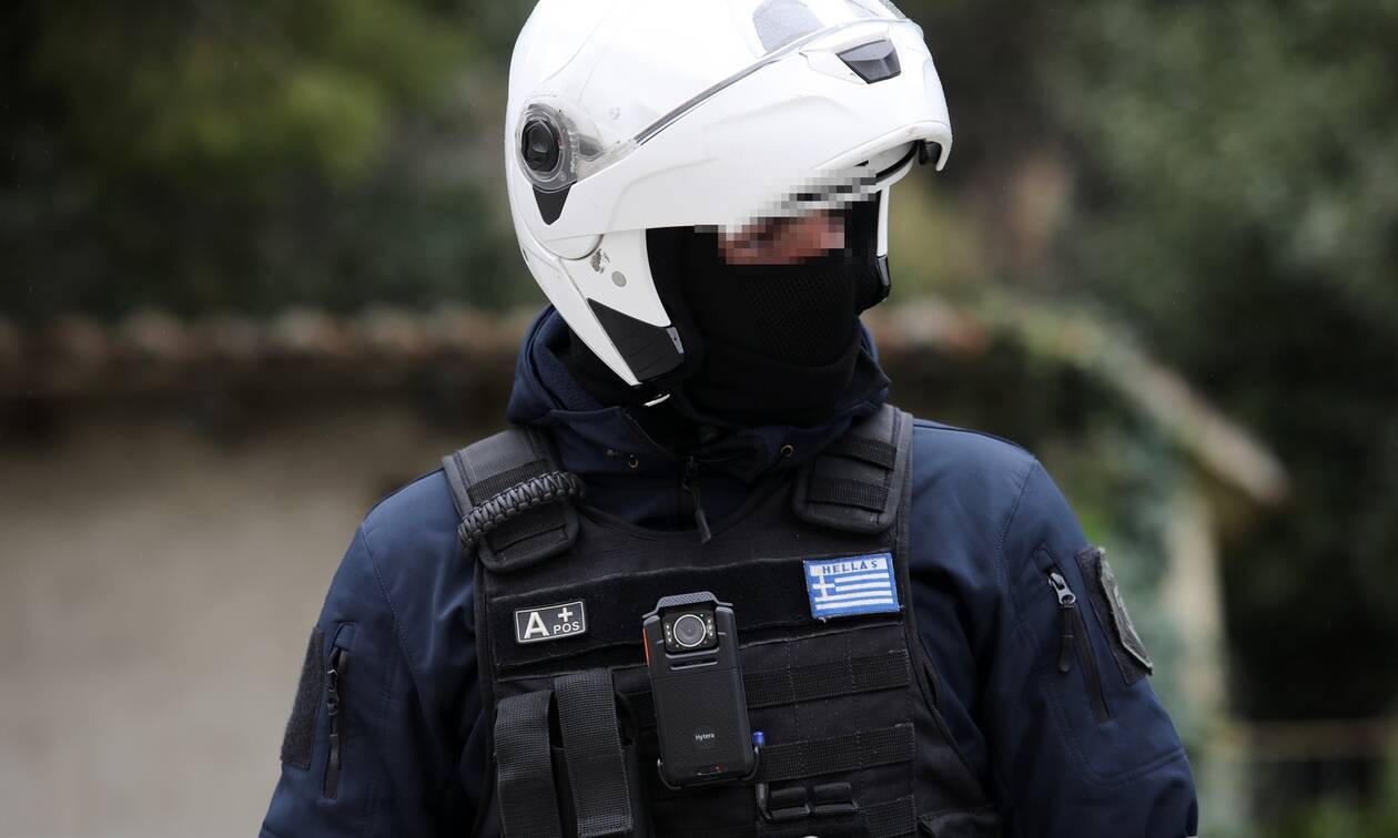 Αστυνομικός έκλεψε 600 ευρώ από μετανάστες - «Το έκανα γιατί είμαι εθισμένος στον τζόγο»