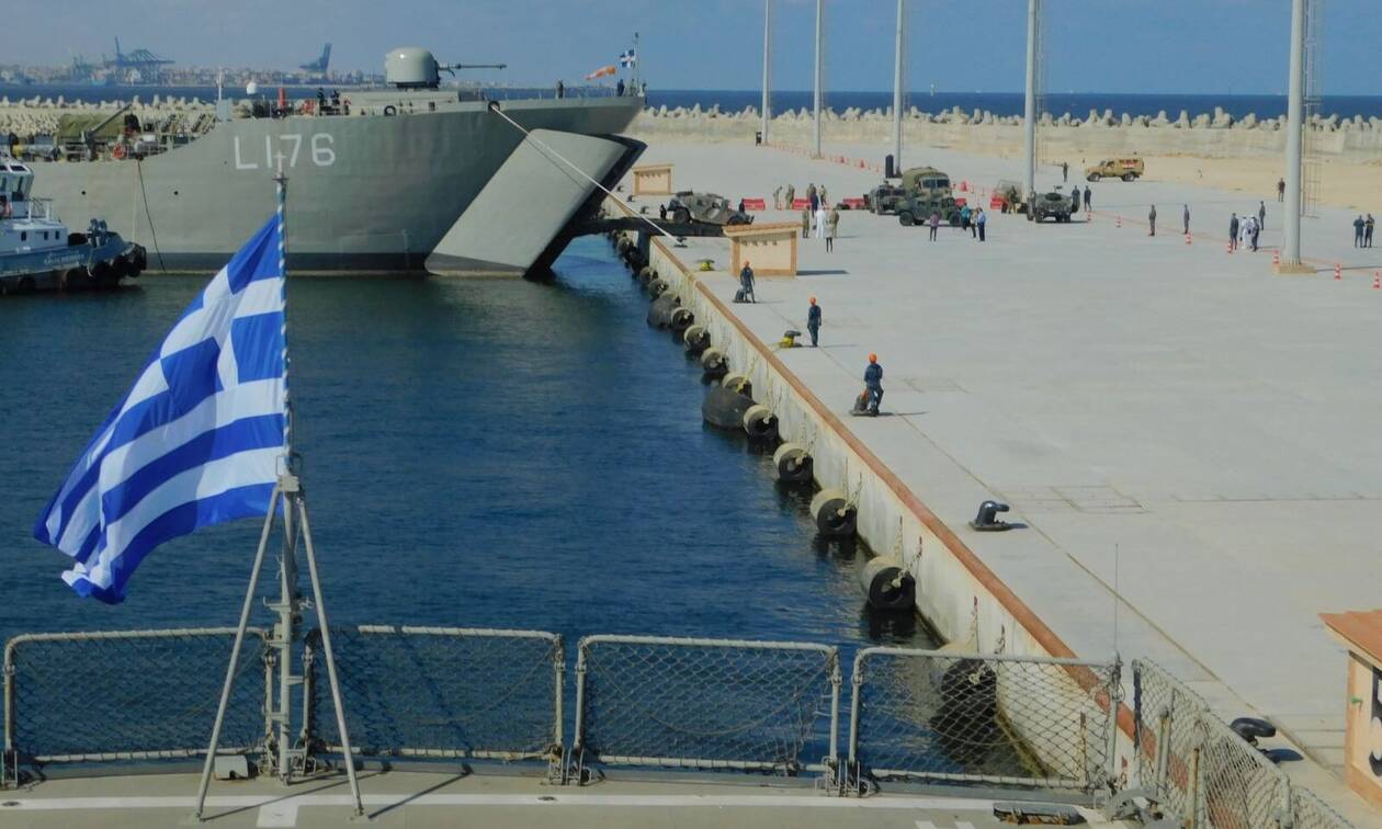 Ένοπλες Δυνάμεις: «Απόβαση» στην Αίγυπτο! Κομάντο του ΓΕΕΘΑ, μαχητικά και πλοία στην Bright Star '21