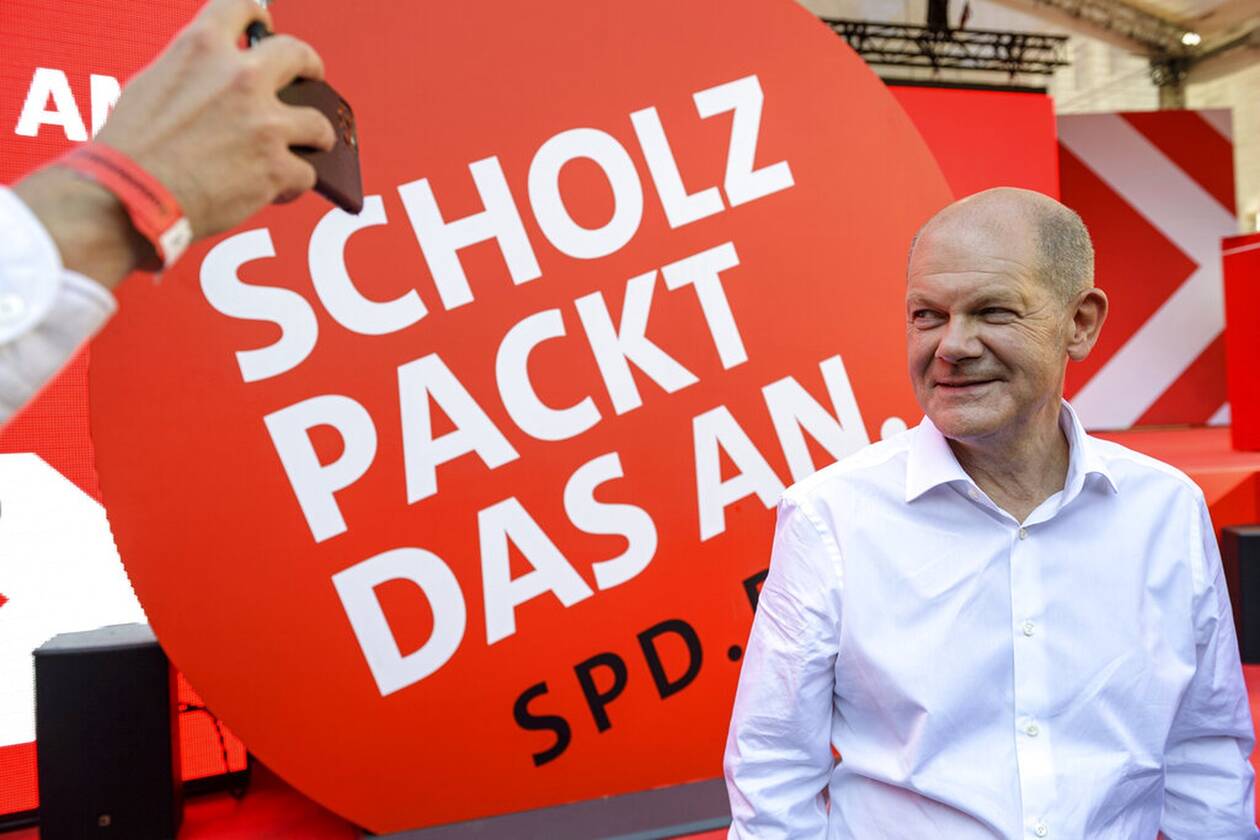 Γερμανία: Διευρύνεται το προβάδισμα του SPD έναντι του CDU - Νέα πτώση για τους Πράσινους