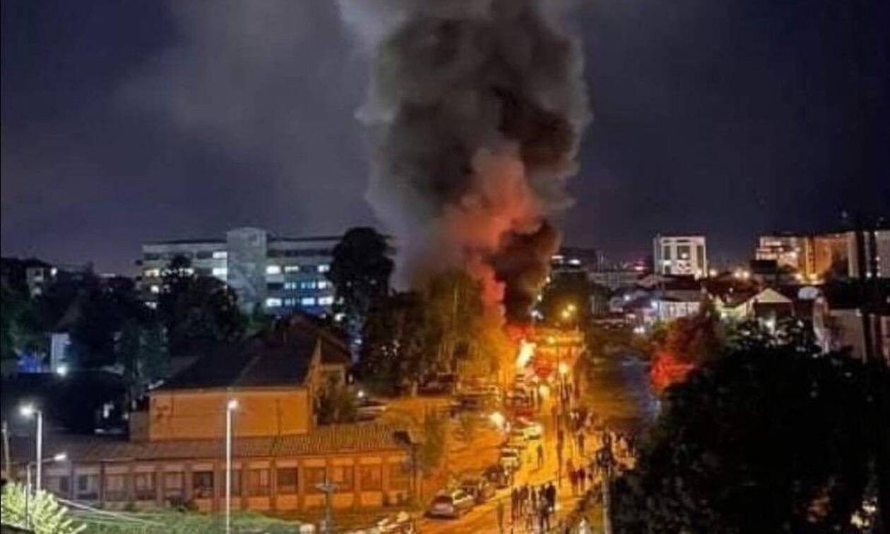 Σκόπια: Δέκα νεκροί σε πυρκαγιά που ξέσπασε σε μονάδα για ασθενείς με κορονοϊό στο Τέτοβο