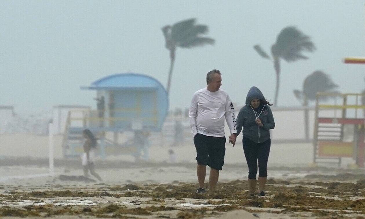 ΗΠΑ: Σε κατάσταση συναγερμού η Φλόριντα - Πλησιάζει η τροπική καταιγίδα Μίντι