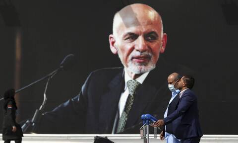 Ο πρώην πρόεδρος του Αφγανιστάν ζητά «συγγνώμη» που έφυγε από τη χώρα