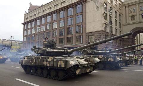 Ο πόλεμος με τη Ρωσία δεν αποκλείεται, σύμφωνα με τον πρόεδρο της Ουκρανίας