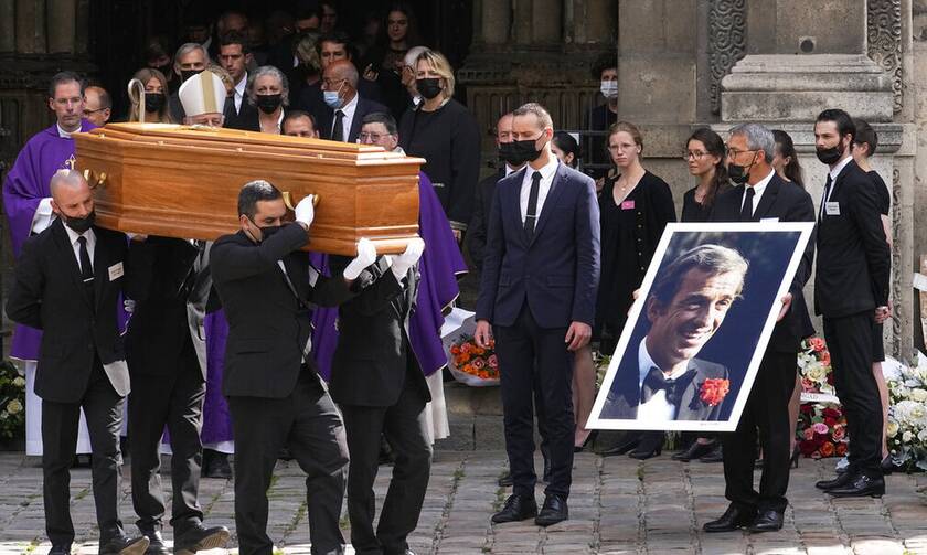 Γαλλία: Τελέστηκε η κηδεία του Ζαν-Πολ Μπελμοντό