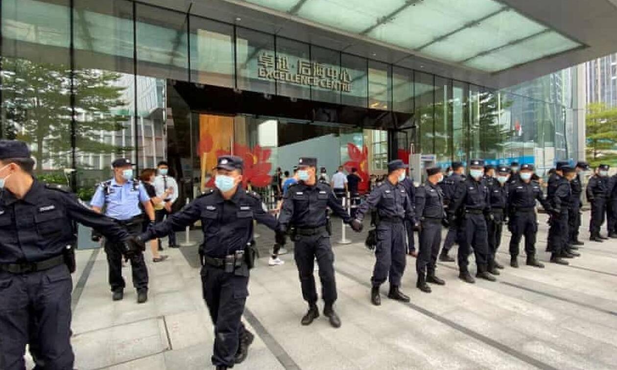 Η κρίση στον κινεζικό κολοσσό ακινήτων Evergrande φοβίζει τις διεθνείς αγορές