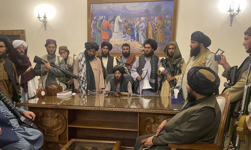 Oι Ταλιμπάν στο προεδρικό μέγαρο της Καμπούλ