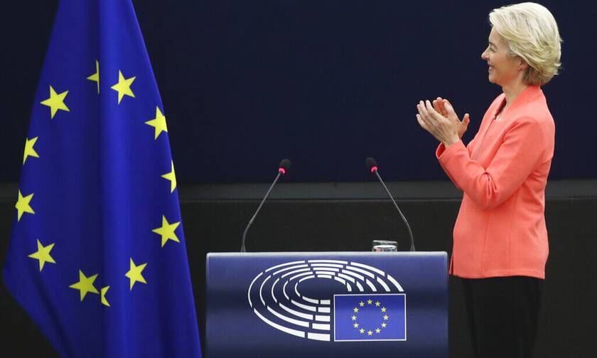 Ούρσουλα φον ντερ Λάιεν: Κάλεσμα προς τα κράτη-μέλη για νέο κοινό Σύμφωνο για τη μετανάστευση