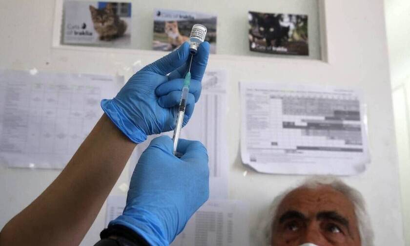 Χανιά: Έκανε κατά λάθος 3η δόση εμβολίου επειδή της στάλθηκε λάθος SMS